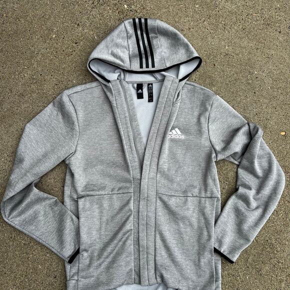 Adidas full zip top with two pockets, men's size S - Picture 1 of 7